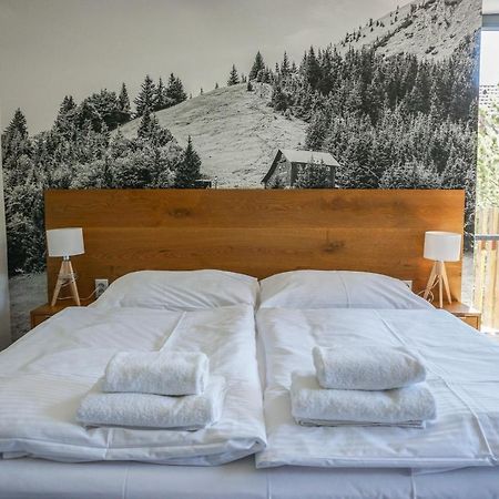 Penzion Deer Valča Eksteriør bilde