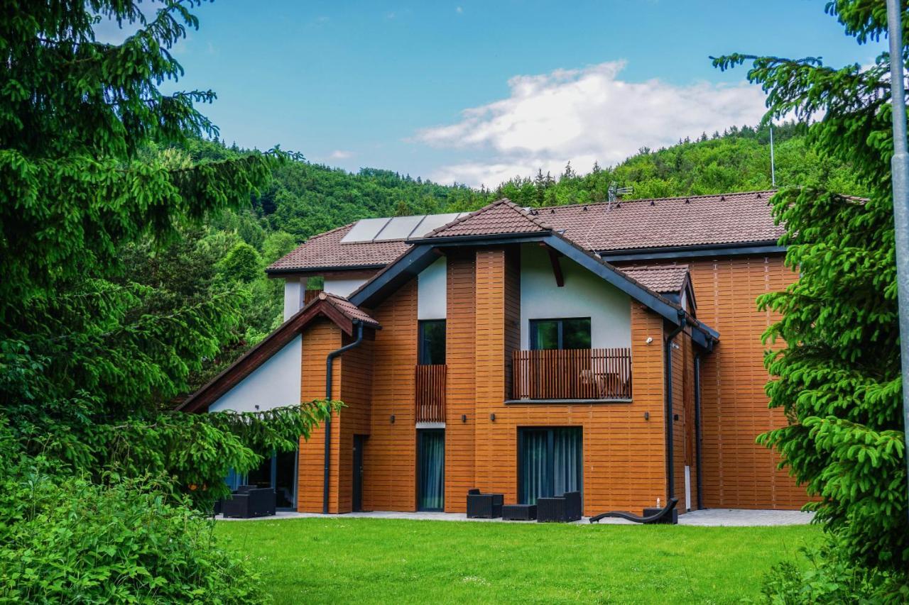 Penzion Deer Valča Eksteriør bilde