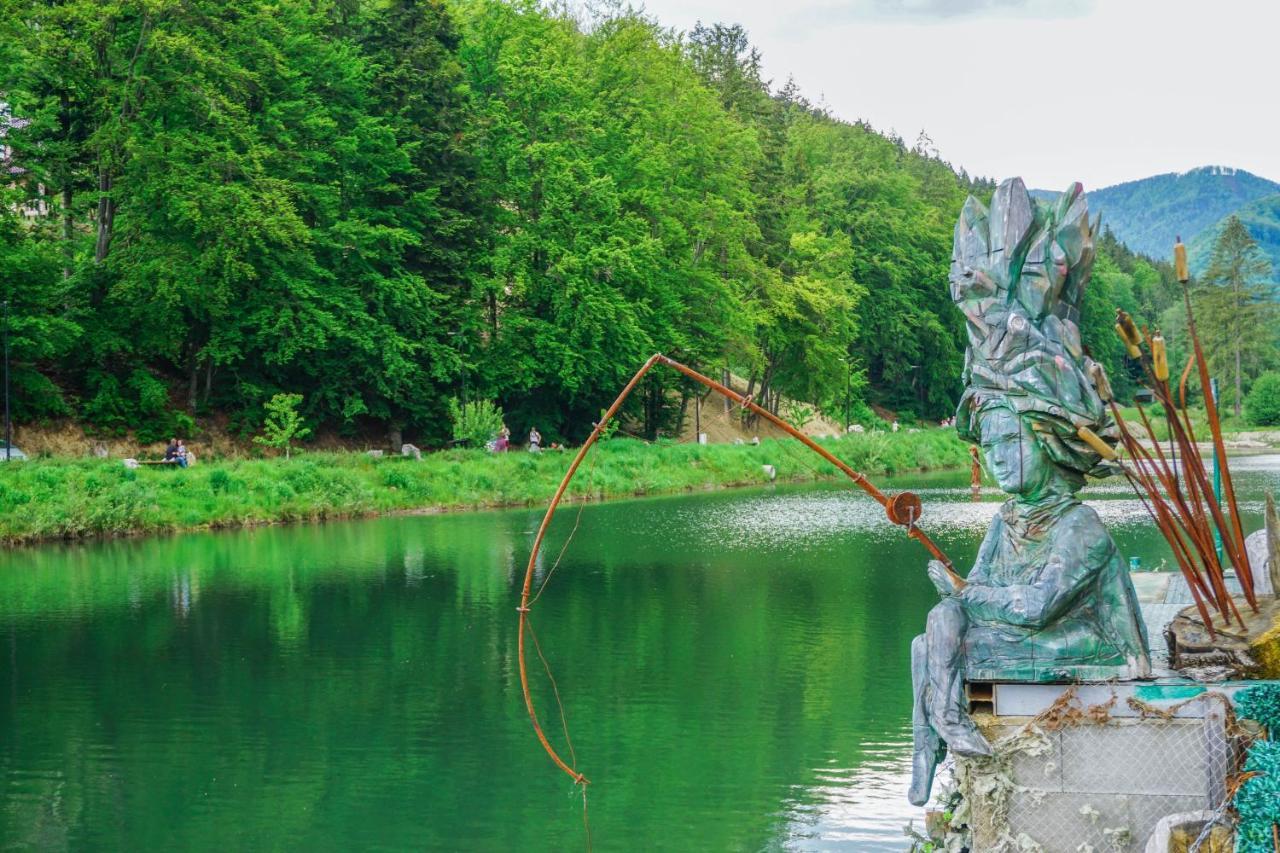 Penzion Deer Valča Eksteriør bilde
