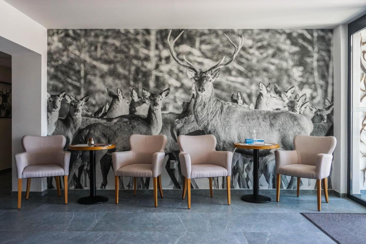 Penzion Deer Valča Eksteriør bilde